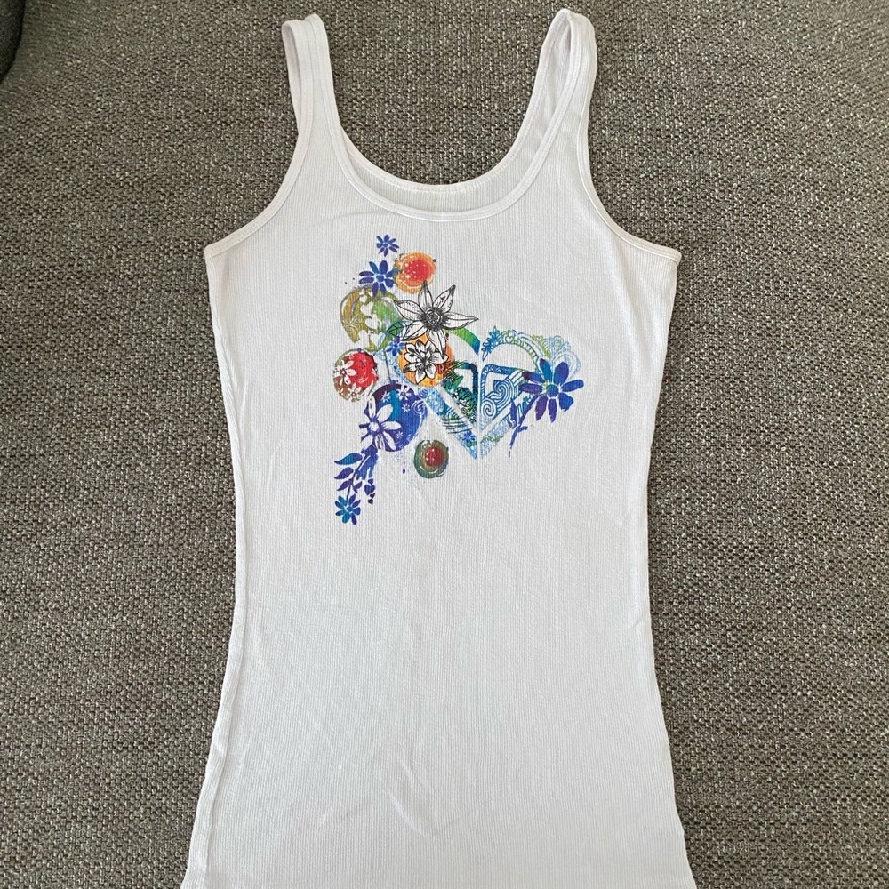 EUC Roxy Tank Top size Medium